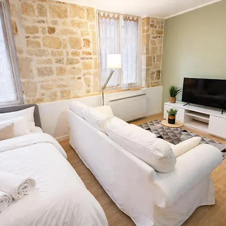 Appartement De 28 M2 - La Petite Maison Historique Du Centre De *